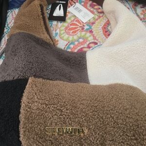 Steve Madden Colorblock Sherpa Scarf